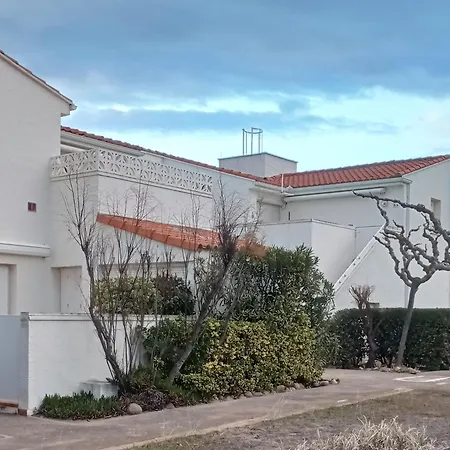 Apartment 2 Pieces Avec Terrasse En Bord De